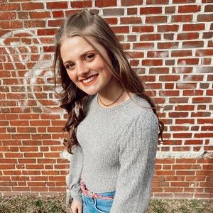 Meet your Posher, Alyssa